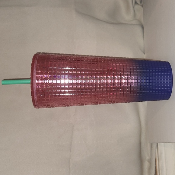 Starbucks venti grided tumbler - Picture 3 of 3